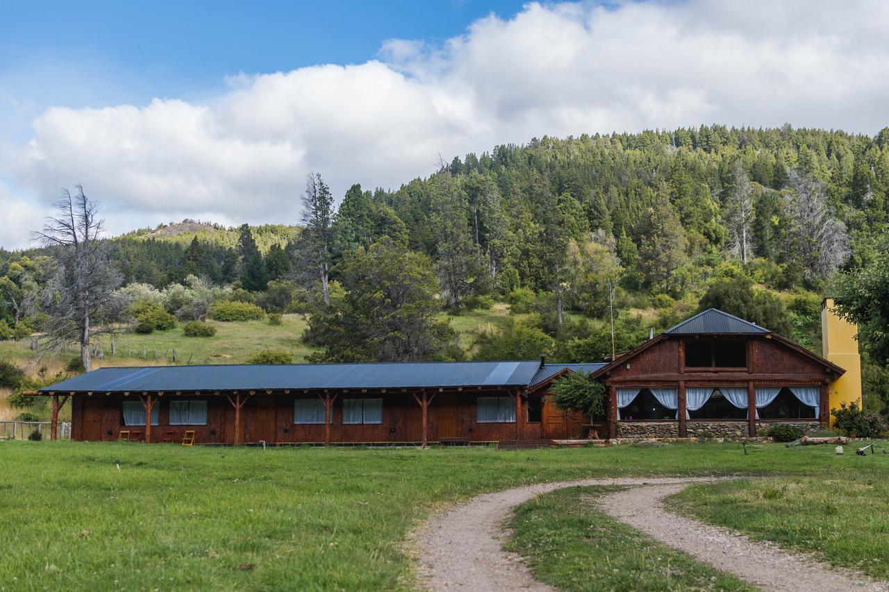 Valle Del Carrileufu Villa Cholila ภายนอก รูปภาพ