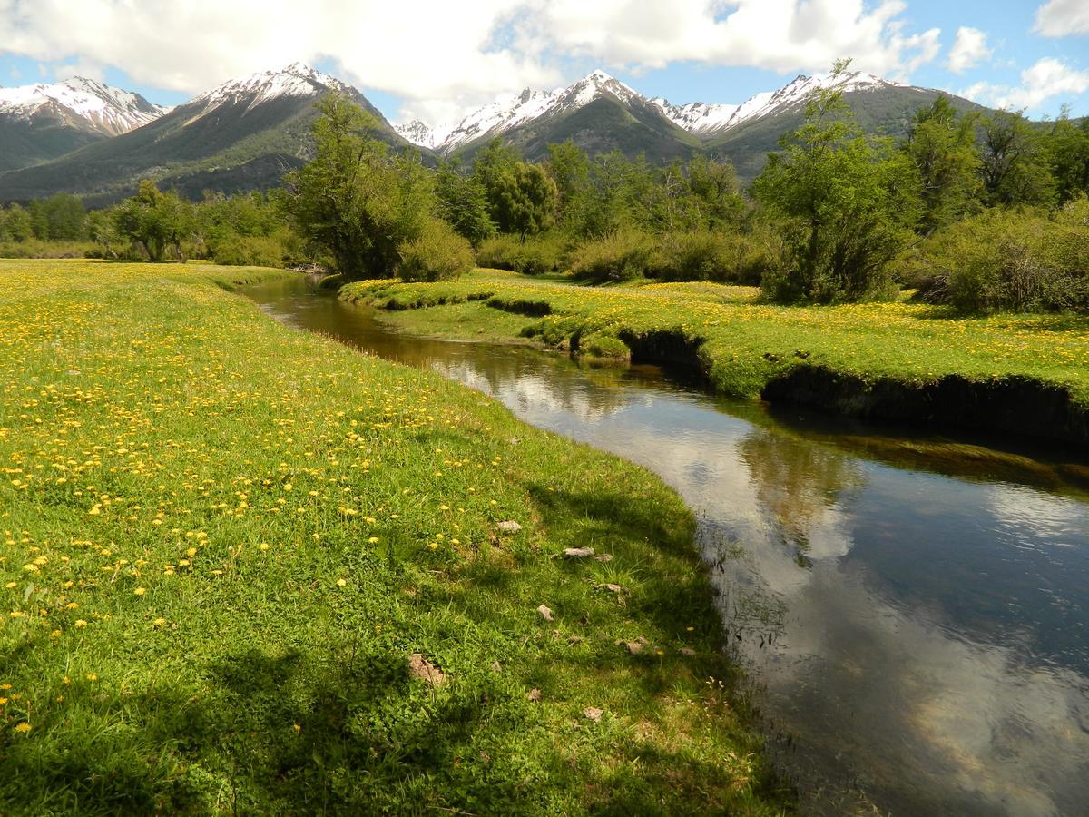 Valle Del Carrileufu Villa Cholila ภายนอก รูปภาพ